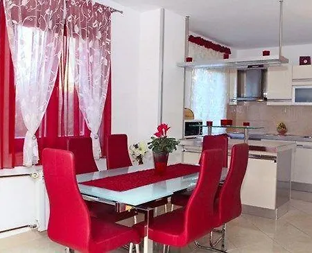 Sunny Franic Apartment Podstrana