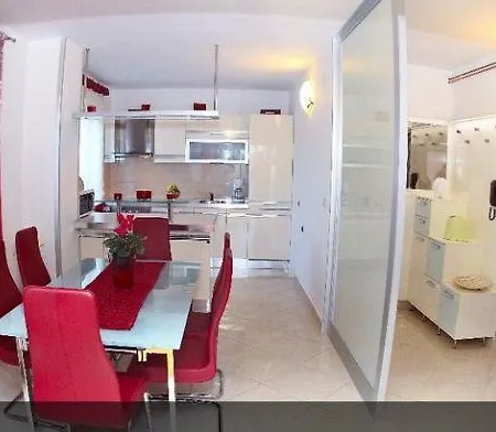 Apartment Sunny Franic Podstrana